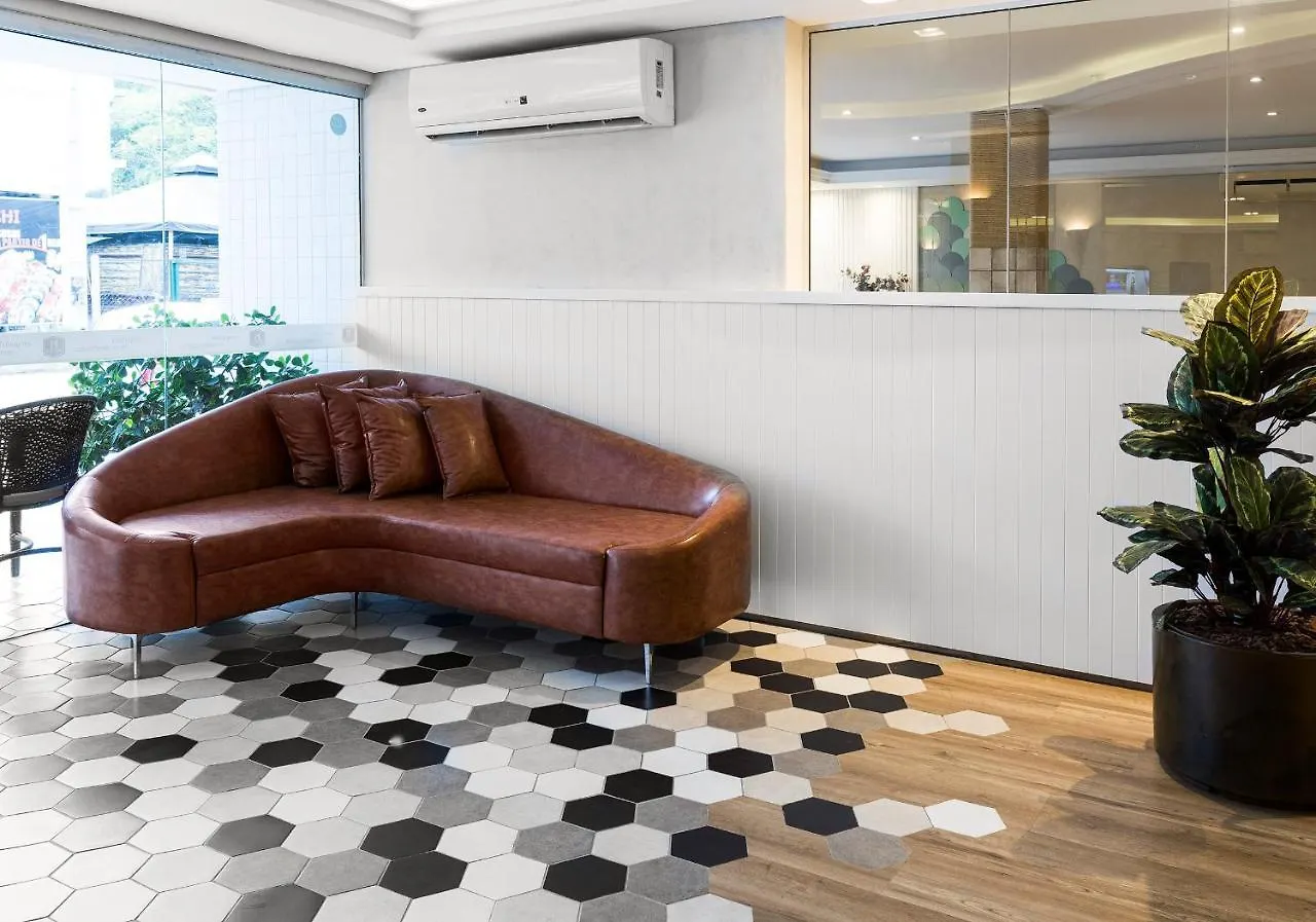 H Hotel Балнеариу-Камбориу